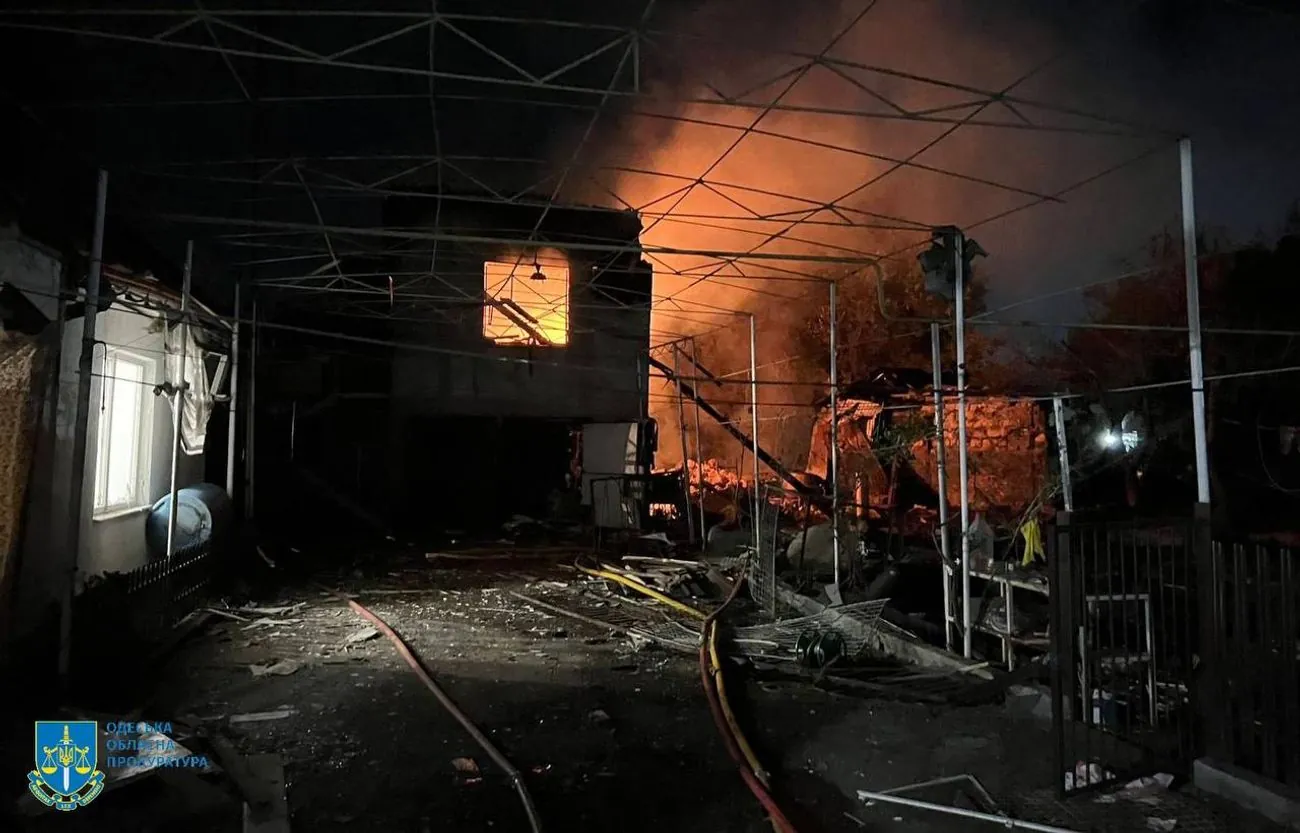 Odesa was massively attacked by Russian drones at night: there is one wounded Odesa was massively attacked by Russian drones at night: there is one wounded